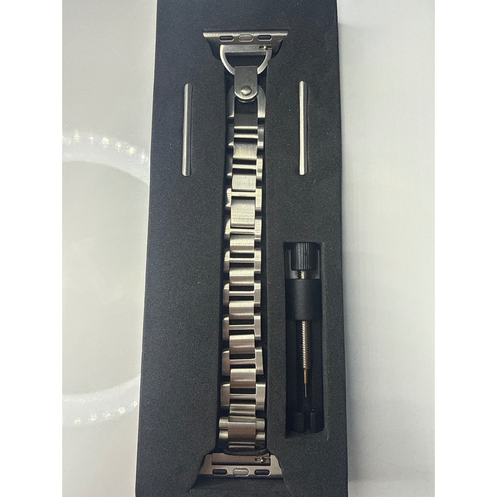 Posh Tech Avery Steel Apple Watch Band Silver Stainless Steel Link Bracelet